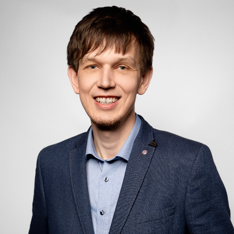  Tobias Kuhlmann